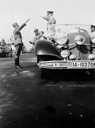 Adolf Hitler salutes the RAD (Reichsarbeitsdienst, Reich Labour Service) parade in Nuremberg